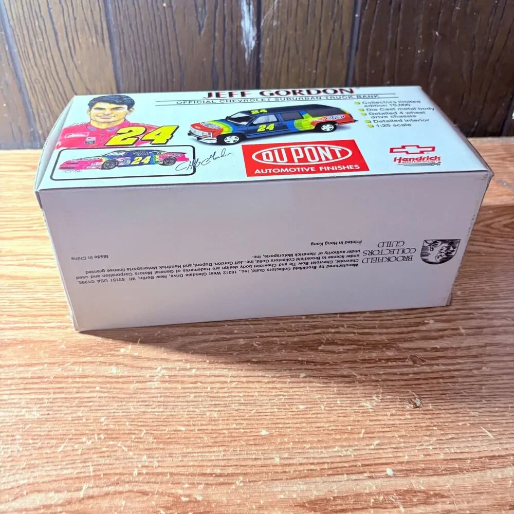 Brookfield Collectibles 1:24 Die Cast Jeff Gordan 24 Chevy Suburban Bank w/Box